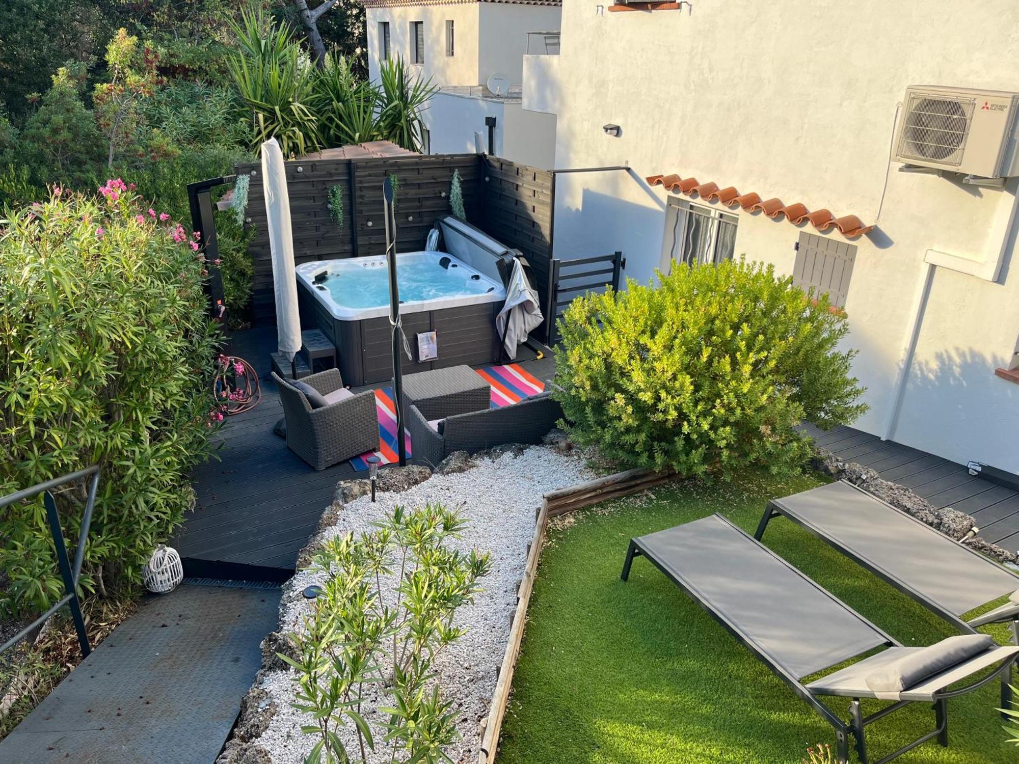 Villa Les Mimosas Spa-Jacuzzi Saint-Raphaël Extérieur photo